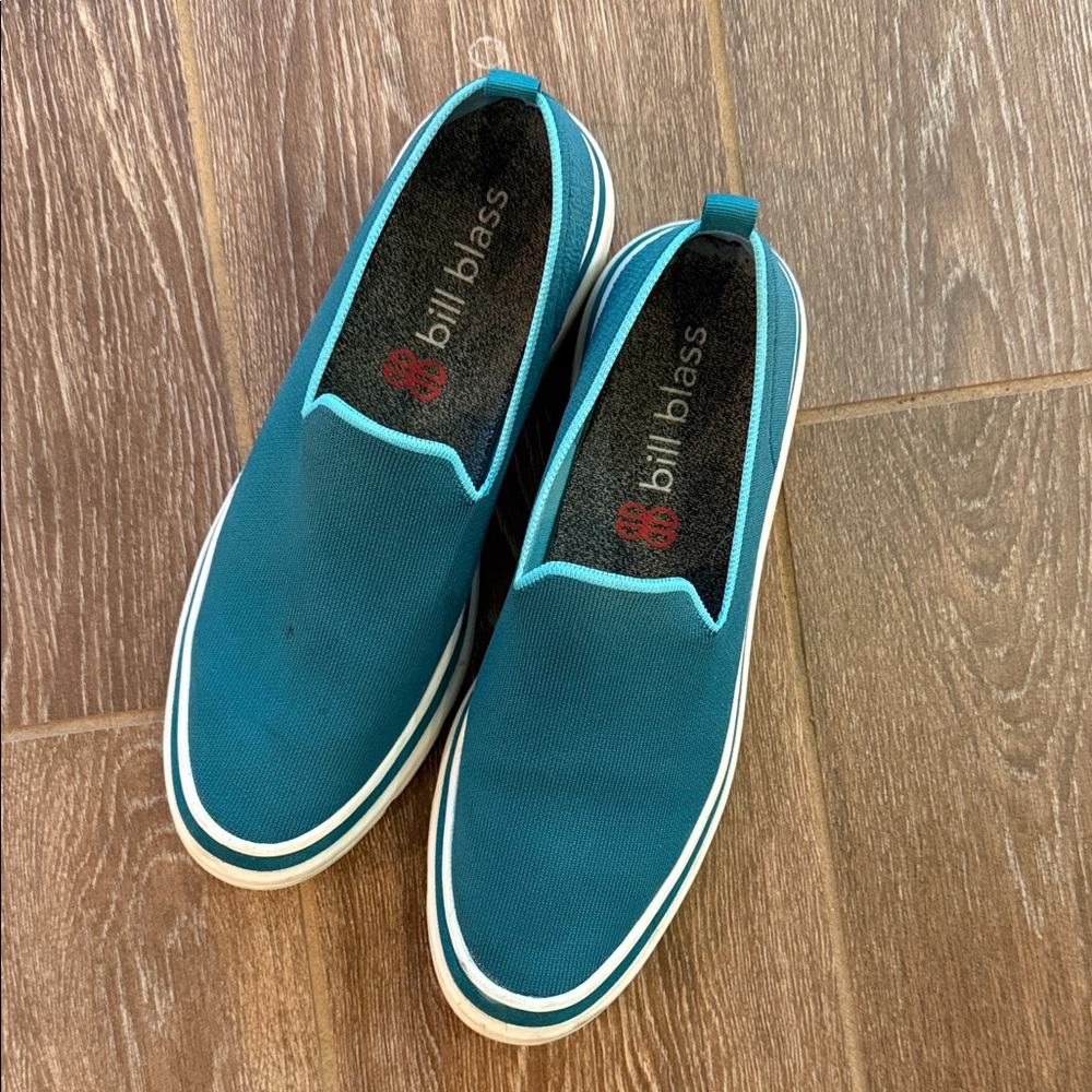 Bill Blass Women’s Sutton Knit Sneaker